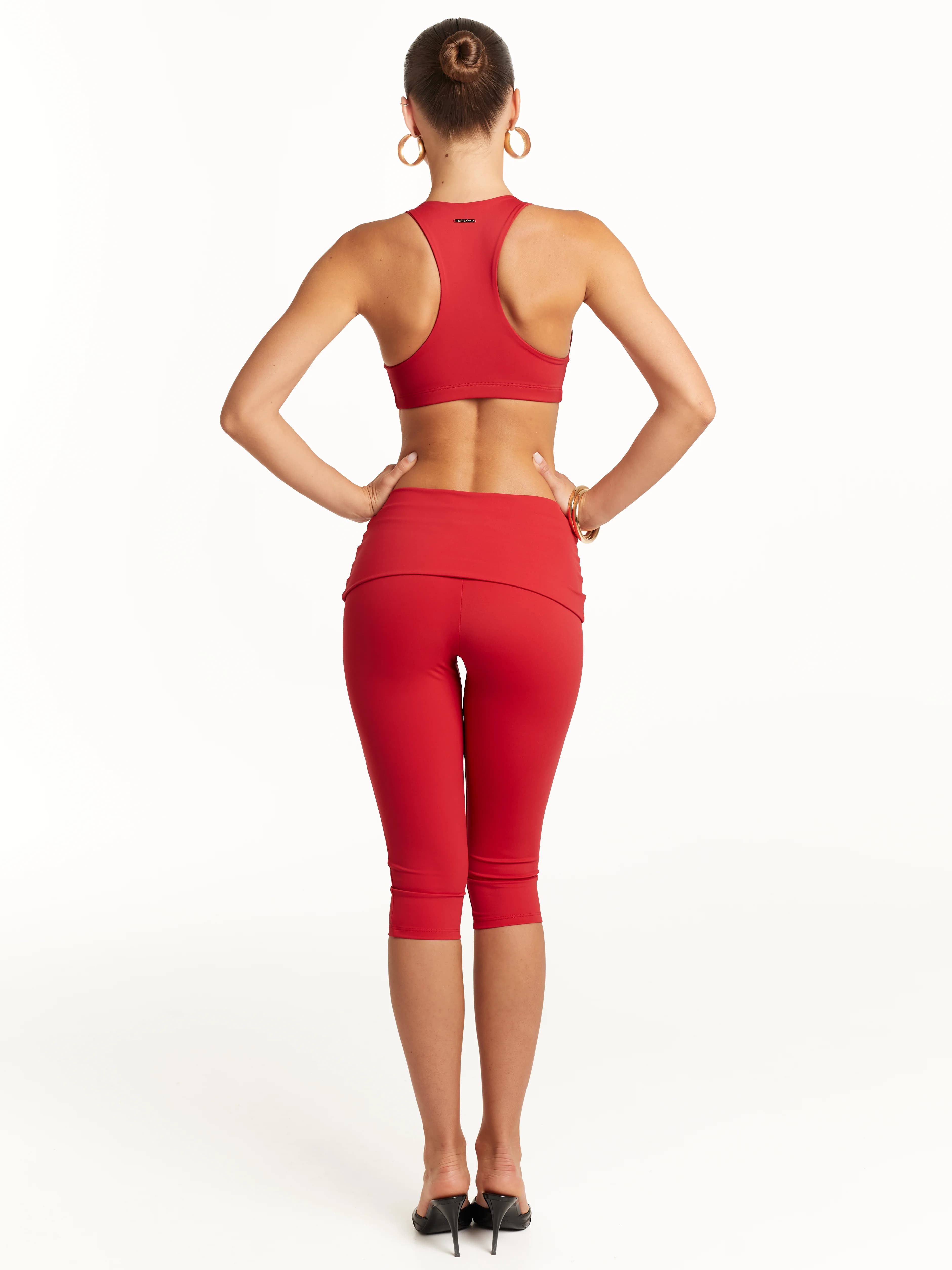 Capri Red - Thumbnail 3