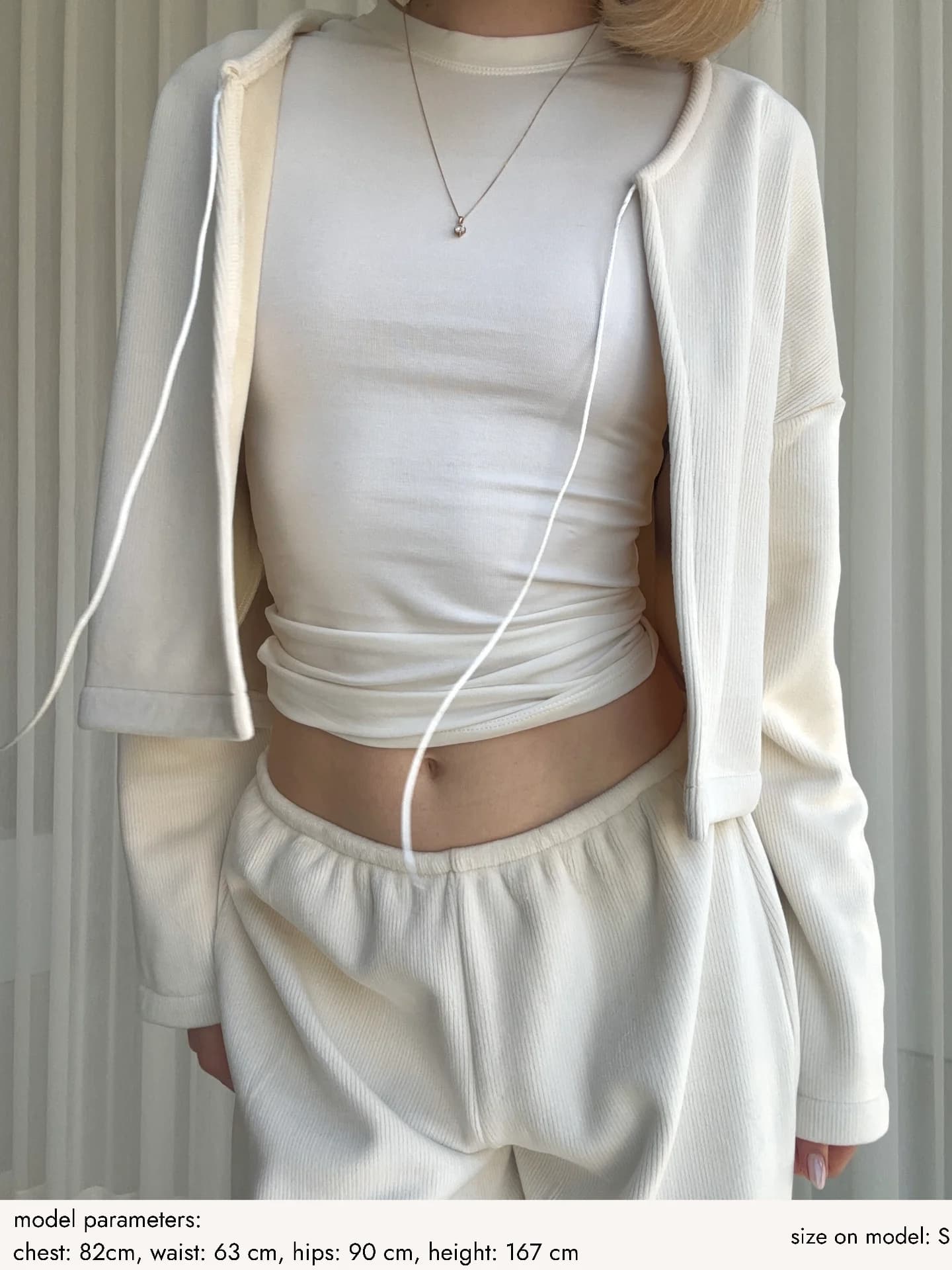 Джемпер велюр Молочний - product image 3