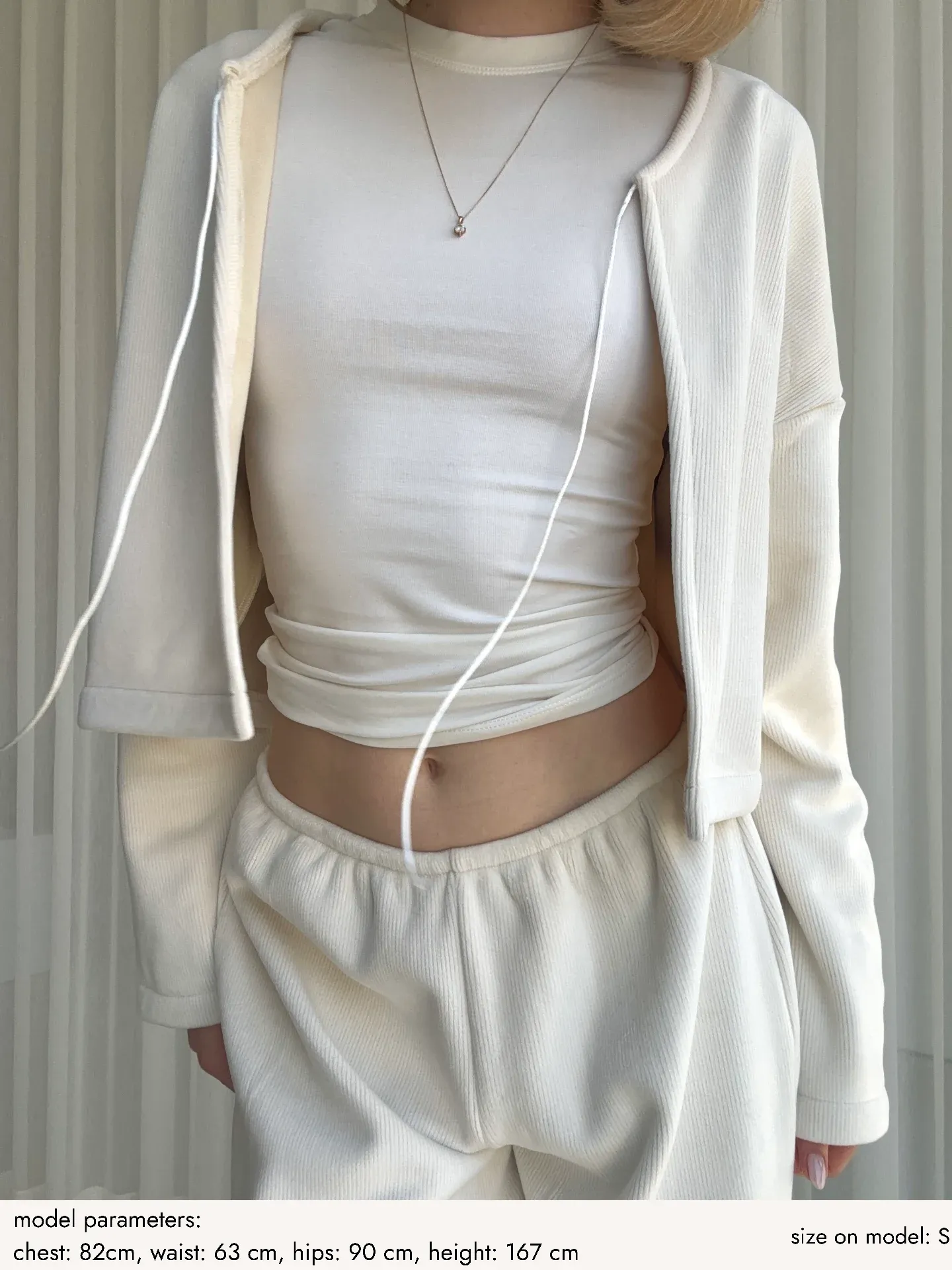 Джемпер велюр Молочний - product image 3